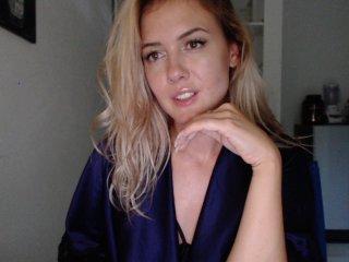 -MissKris- bongacams