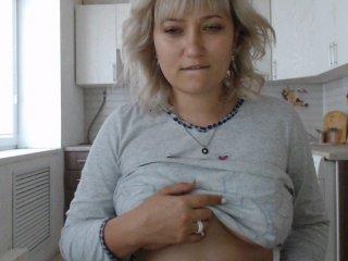 -Sexy-Blonde- bongacams