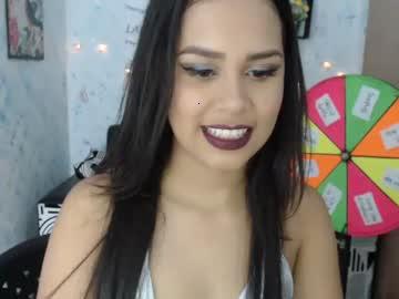 _emilyzoe chaturbate