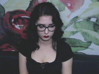 AdelynnLuxury bongacams