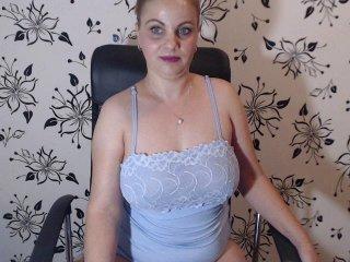 adelamilfsexy bongacams