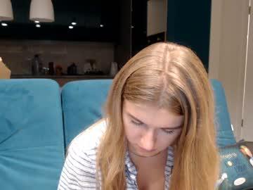 adelina_22 chaturbate