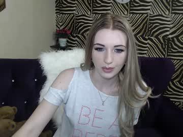 adrianne_smile chaturbate