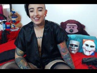 AlexxisBlue bongacams