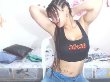 alejaroberts_18 chaturbate