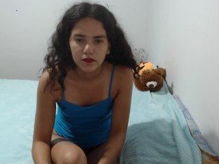 Alie-20 bongacams