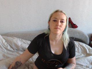 AlishaKitty bongacams