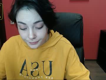 alice_18yng chaturbate