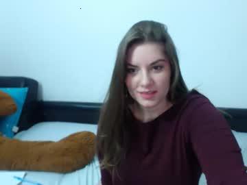 alinaaxxx chaturbate