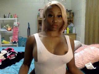 alittledoll bongacams