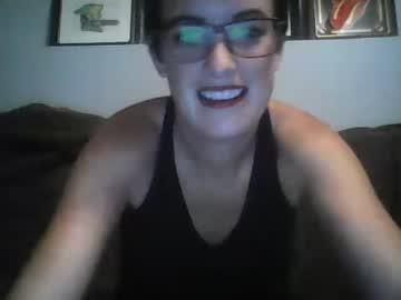 alyssaprettylilthing chaturbate