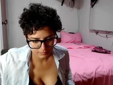 amy_mia_venus chaturbate