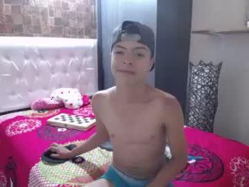 andres_curt chaturbate