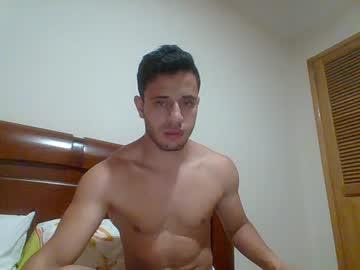 andrezitosexy18 chaturbate