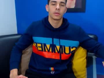 anthonyxxxhot chaturbate