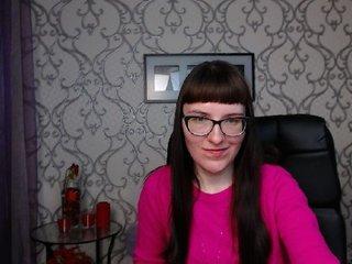 AprilViolent bongacams