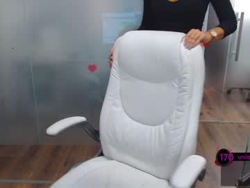 ayumilove chaturbate