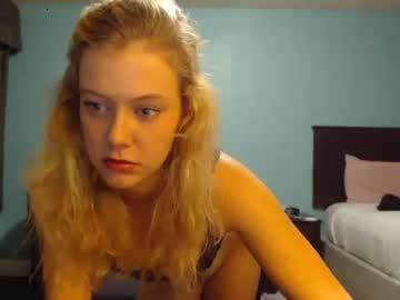 barelylegalblondebabe chaturbate