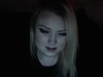 blondiekxox chaturbate