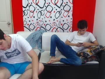 boys_kevth_99 chaturbate