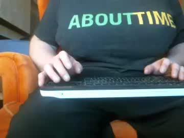 busty_mom_with2 chaturbate