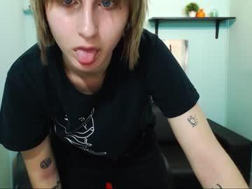 cakeyourdarlings chaturbate