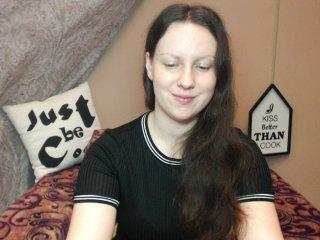 CarolineBB bongacams