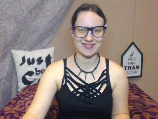 CarolineBB bongacams