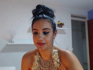 carolinajones bongacams