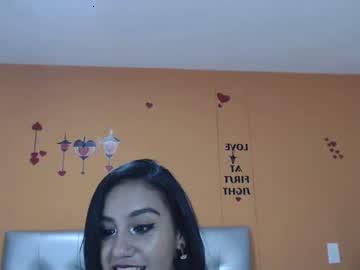 carolinajones08 chaturbate