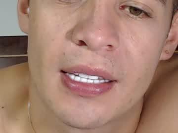 charly_4 chaturbate