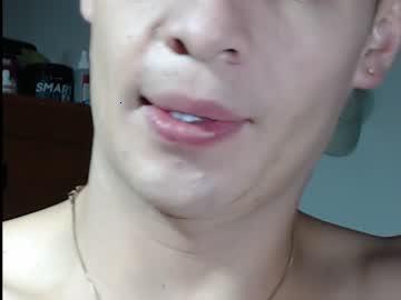 charly_4 chaturbate