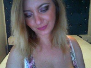 ChristinaHotX bongacams