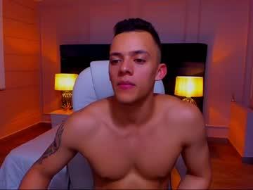 chris_jeyco chaturbate