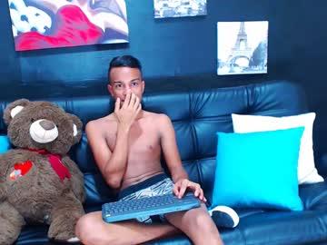 cristianhotbicx chaturbate