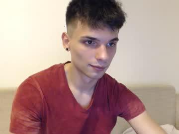 cuteryan02 chaturbate