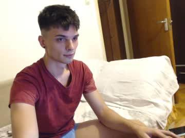 cuteryan02 chaturbate