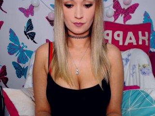 DaisyLovve bongacams