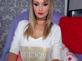 DaisyLovve bongacams