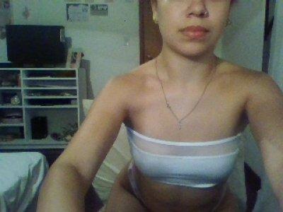 Danibunny0210 bongacams