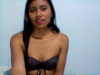 Danyamorosa95 bongacams