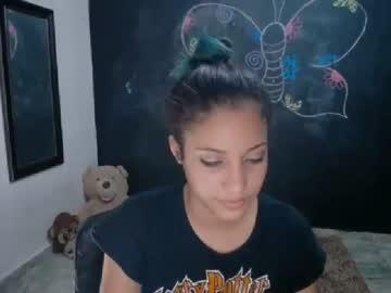 daregirl12 chaturbate