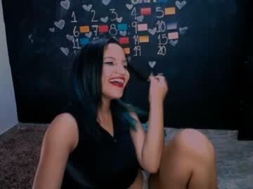 daregirl12 chaturbate