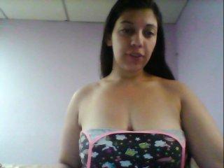 Dionehot21 bongacams