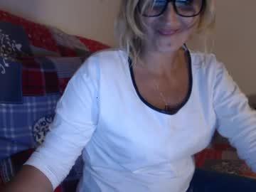 divineblond chaturbate