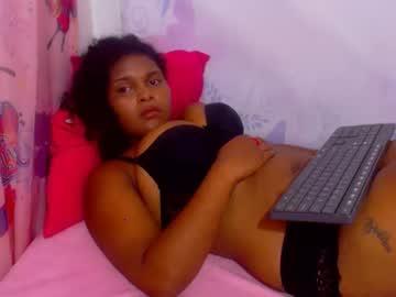 ebony_hot18 chaturbate