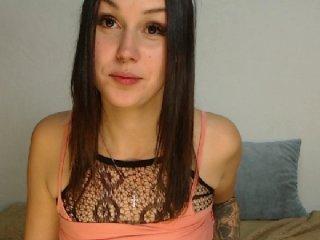 EliseMoon bongacams