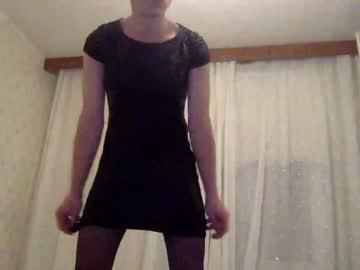 elinaa22 chaturbate