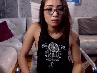 EmilyBankcraf bongacams