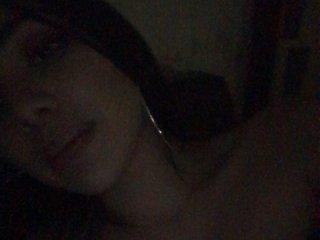 Emirindeqa24 bongacams